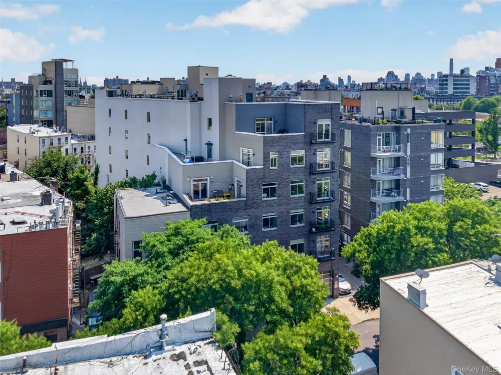 100 Engert Avenue #5C Brooklyn, NY 11222