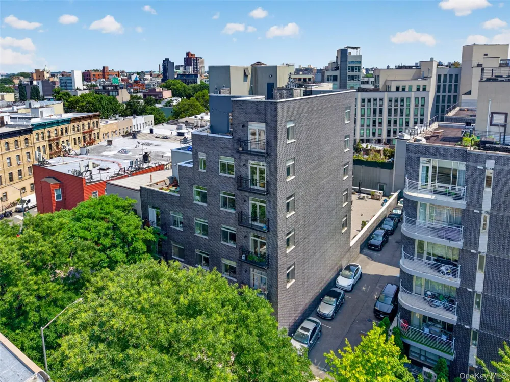 100 Engert Avenue #5C Brooklyn, NY 11222