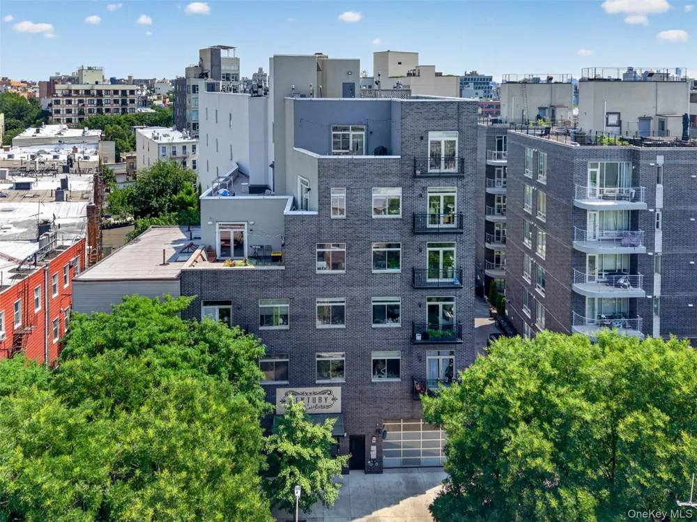 100 Engert Avenue #5C Brooklyn, NY 11222