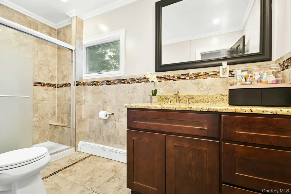 703 Lincoln Avenue Sayville, NY 11782