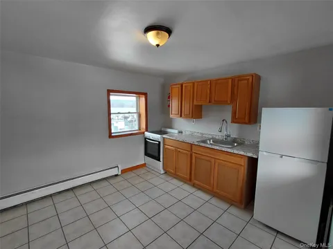 2095 Ulster Avenue #9