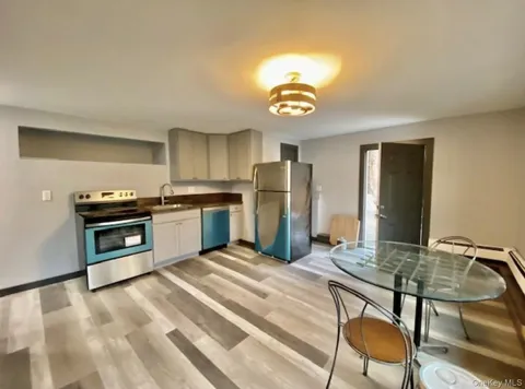 35 Saxon Woods Road