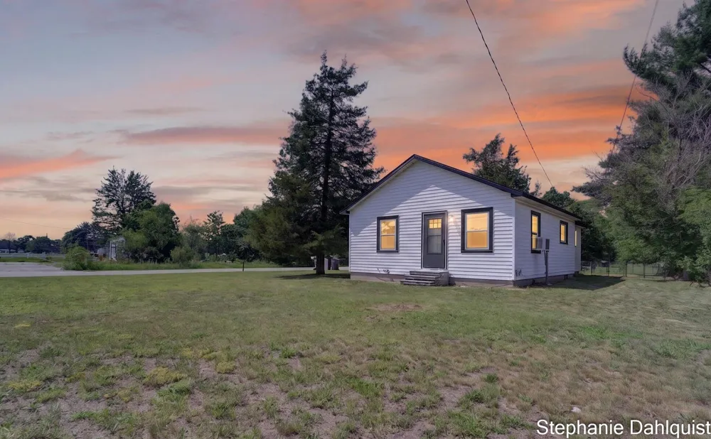 4622 E Apple Avenue Egelston Township, MI 49442