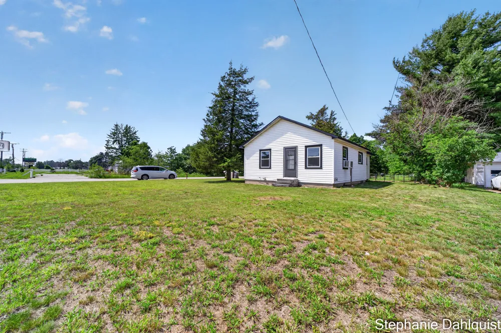 4622 E Apple Avenue Egelston Township, MI 49442