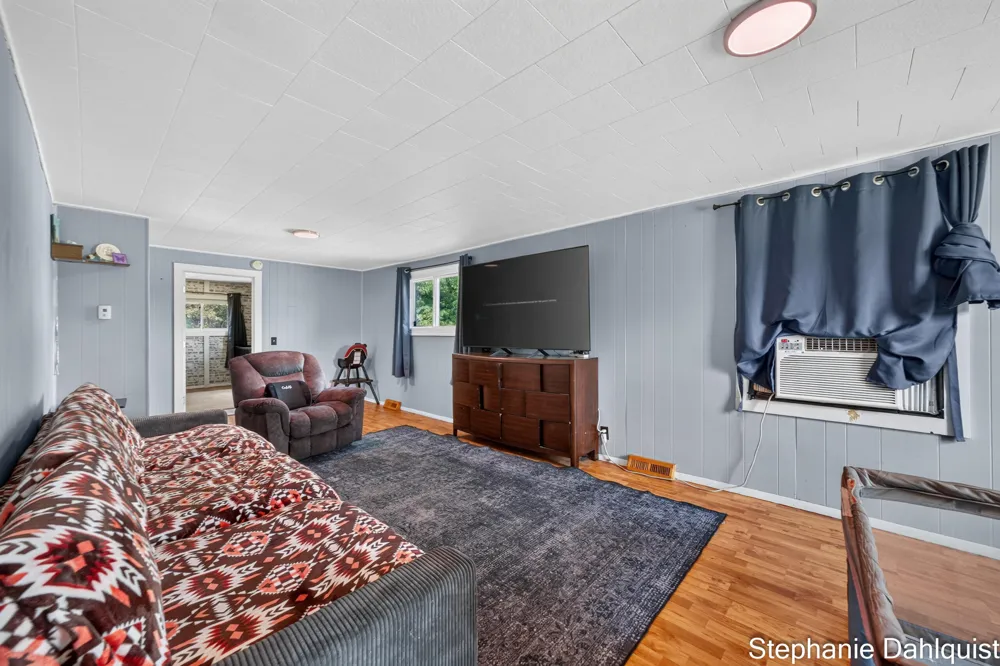 4622 E Apple Avenue Egelston Township, MI 49442