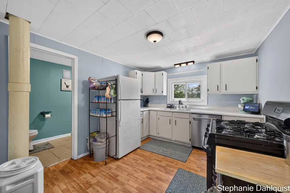 4622 E Apple Avenue Egelston Township, MI 49442