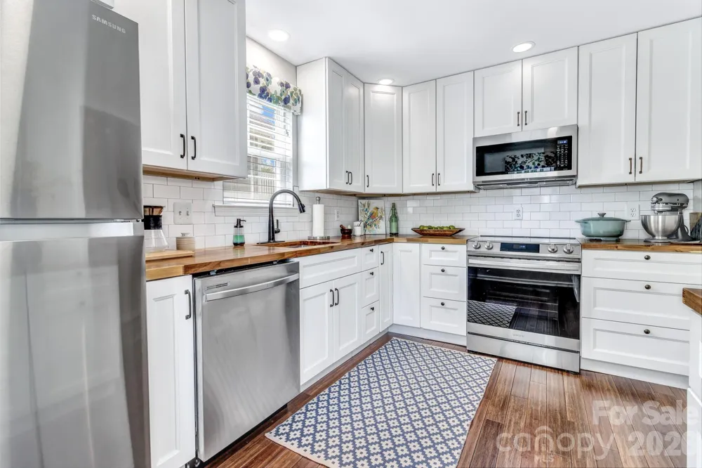 2601 Sagamore Lane Asheville, NC 28806
