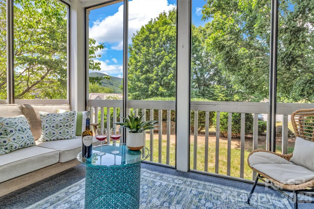 2601 Sagamore Lane Asheville, NC 28806