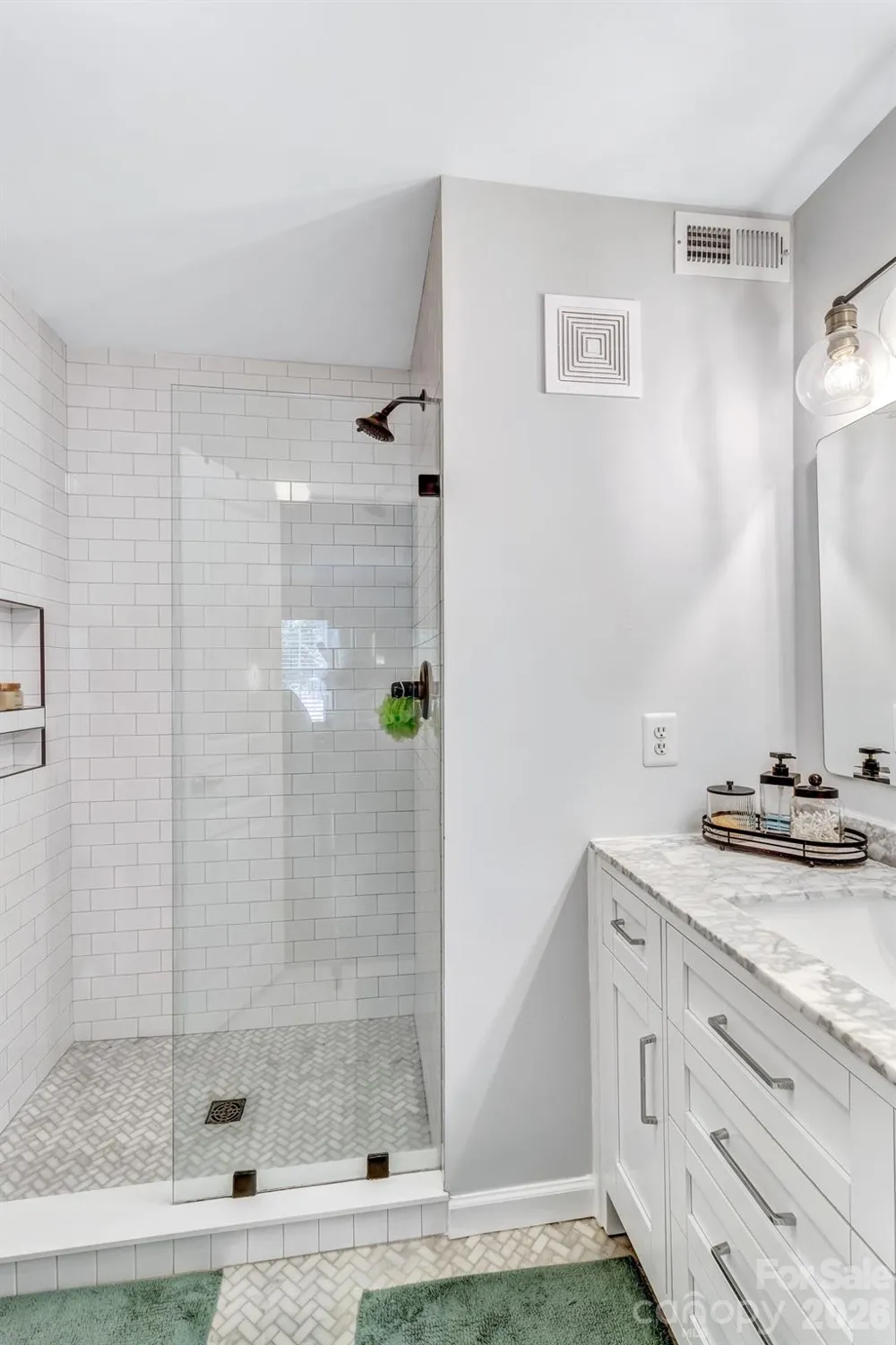 2601 Sagamore Lane Asheville, NC 28806