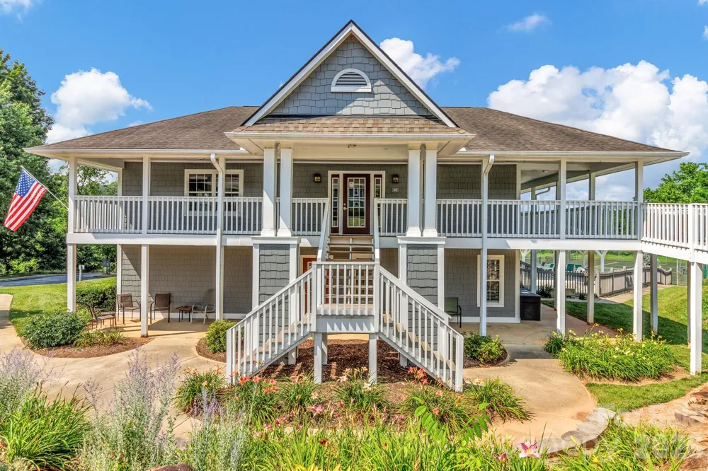 2601 Sagamore Lane Asheville, NC 28806