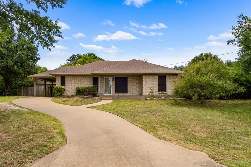 402 Admiral Drive Gun Barrel City, TX 75156