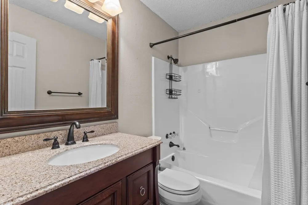 402 Admiral Drive Gun Barrel City, TX 75156