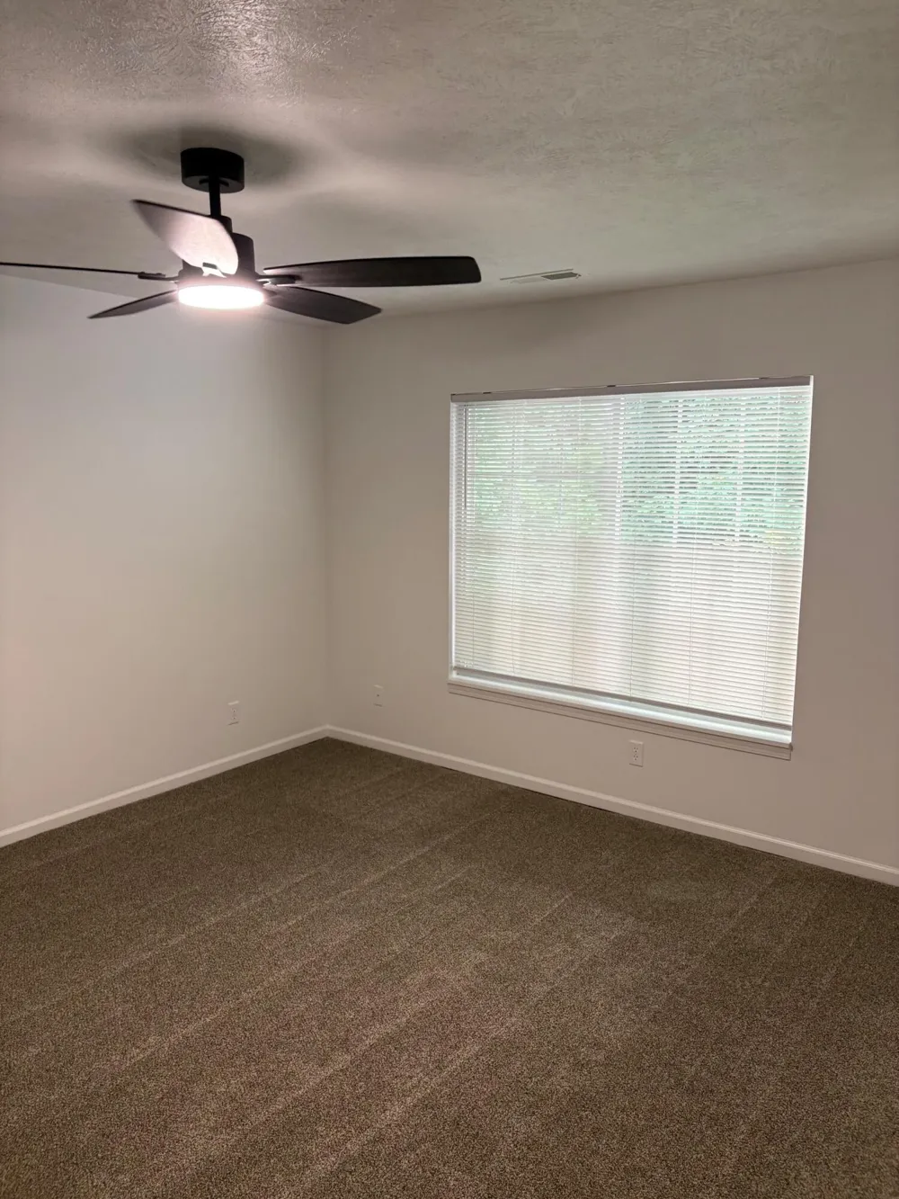 217 Hunters Lane NE #6 Rockford, MI 49341