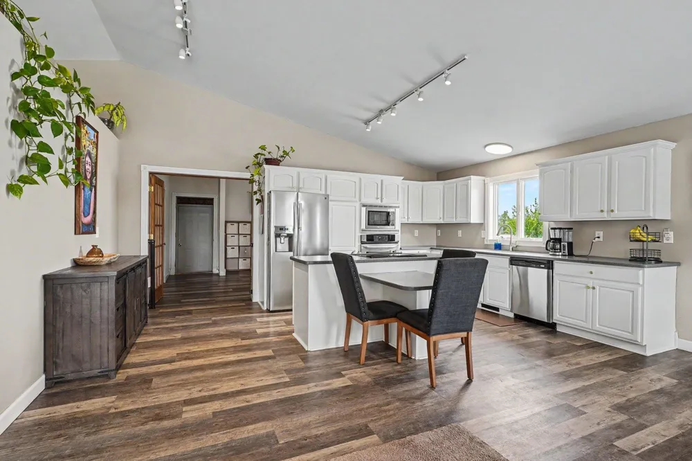 2210 E Lola Lane Au Gres Township, MI 48703