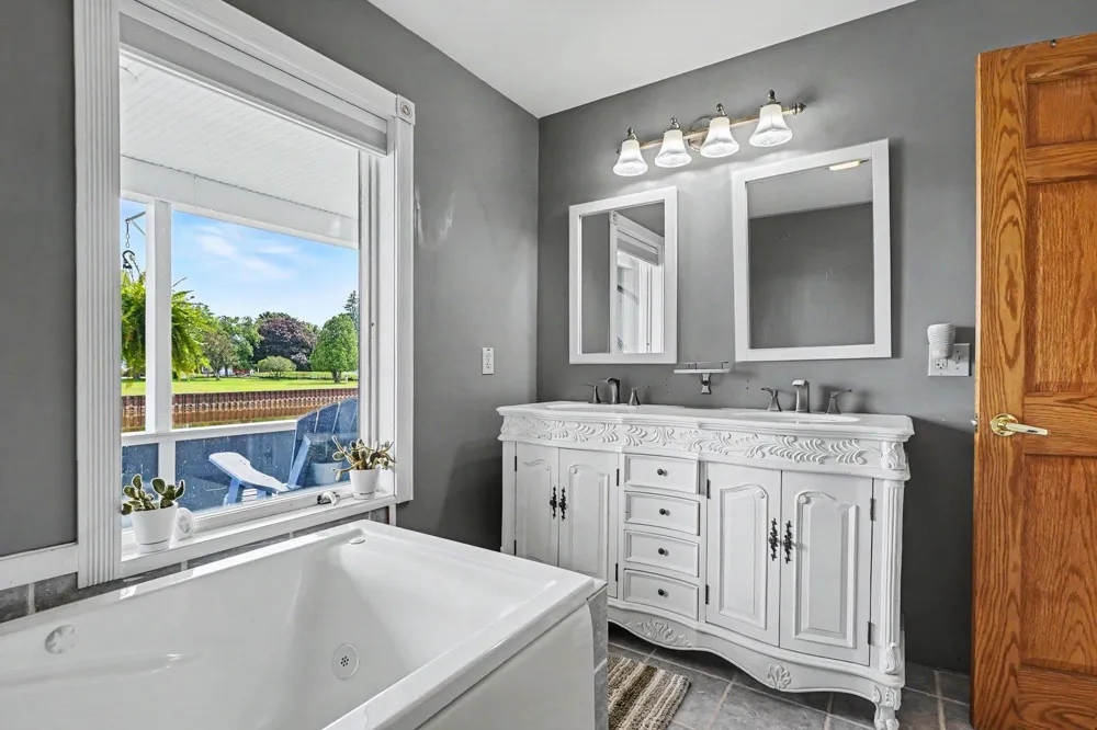 2210 E Lola Lane Au Gres Township, MI 48703