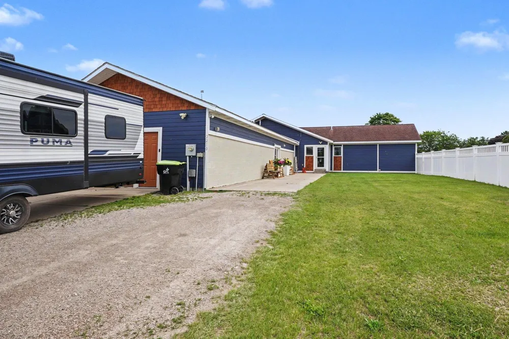 2210 E Lola Lane Au Gres Township, MI 48703