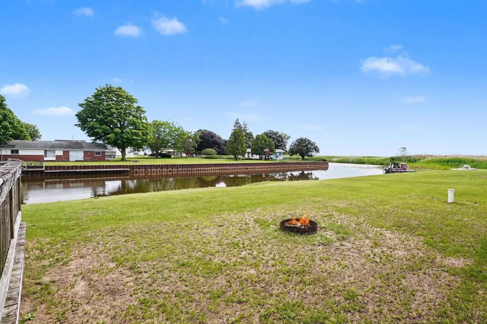 2210 E Lola Lane Au Gres Township, MI 48703