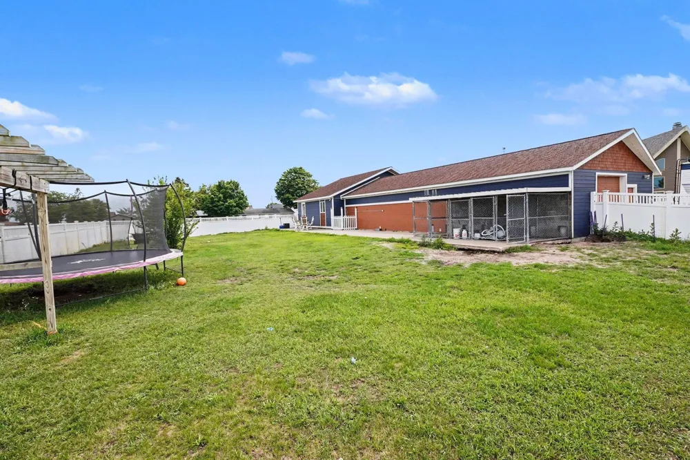 2210 E Lola Lane Au Gres Township, MI 48703