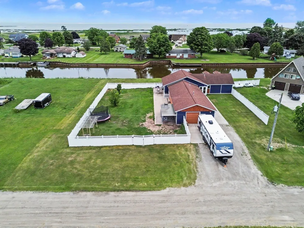 2210 E Lola Lane Au Gres Township, MI 48703