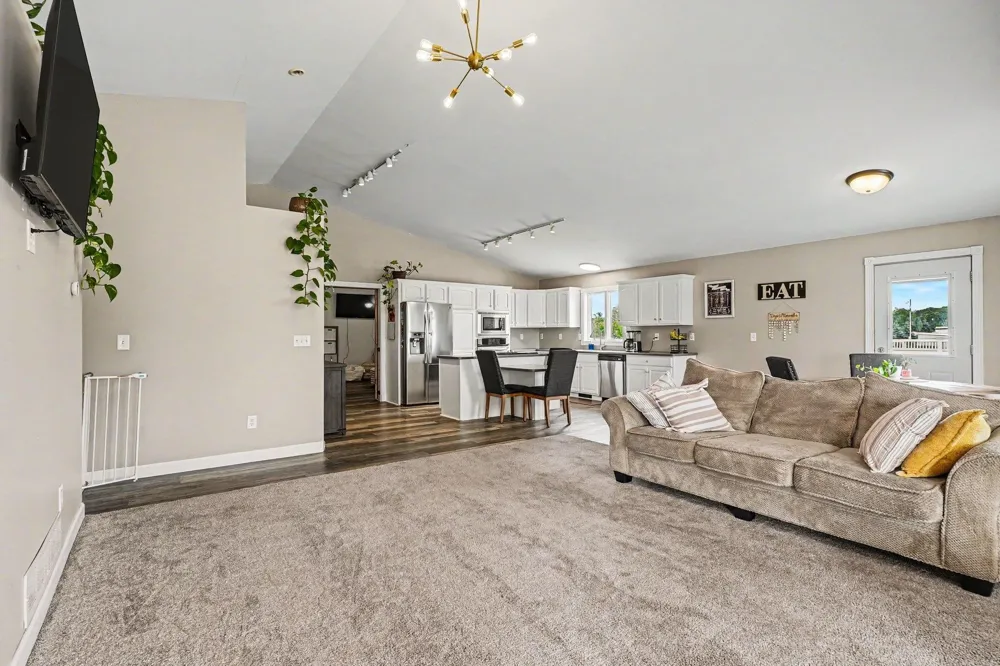 2210 E Lola Lane Au Gres Township, MI 48703