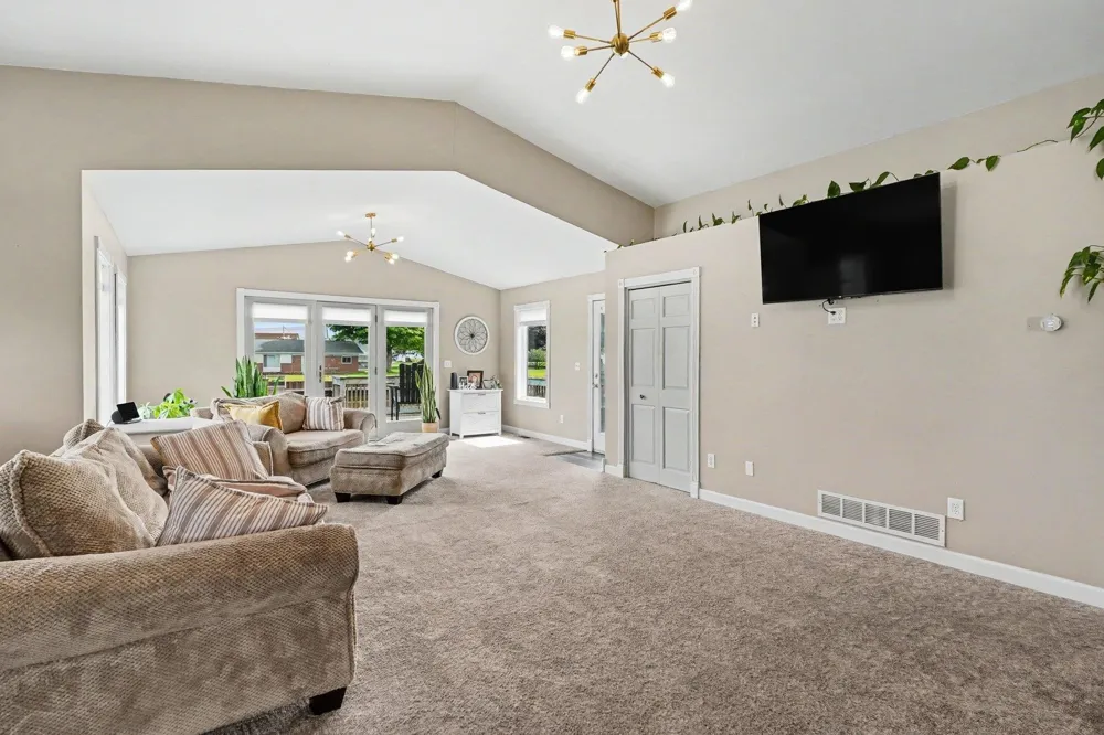 2210 E Lola Lane Au Gres Township, MI 48703