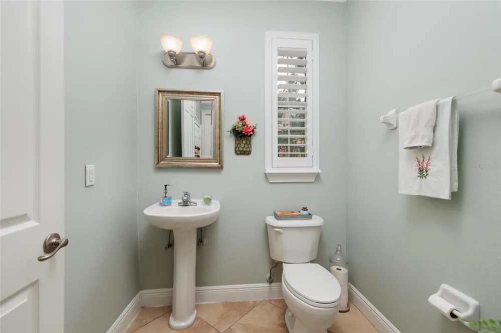 190 BANYAN BAY DRIVE St Petersburg, FL 33705
