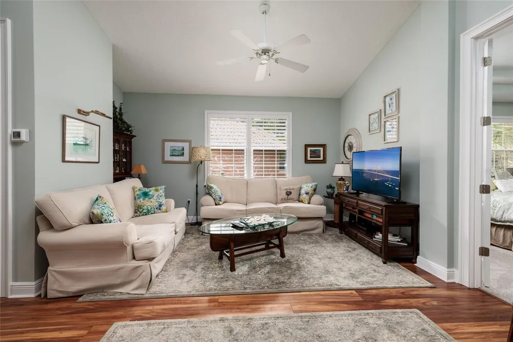 190 BANYAN BAY DRIVE St Petersburg, FL 33705