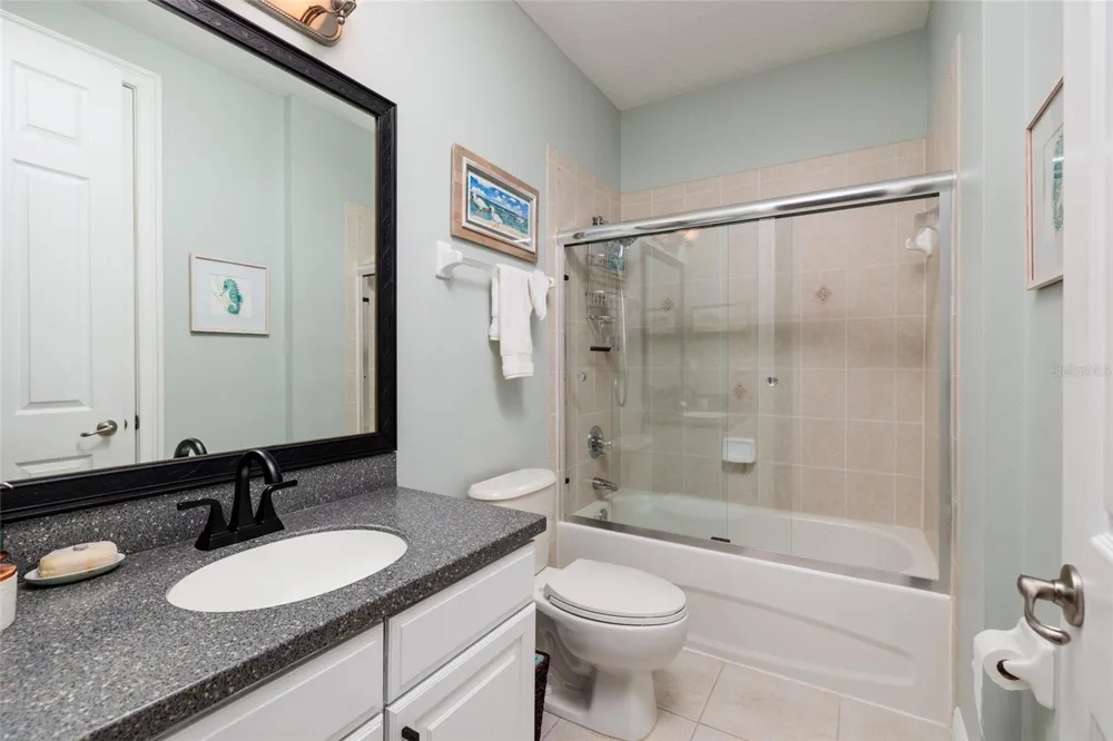 190 BANYAN BAY DRIVE St Petersburg, FL 33705