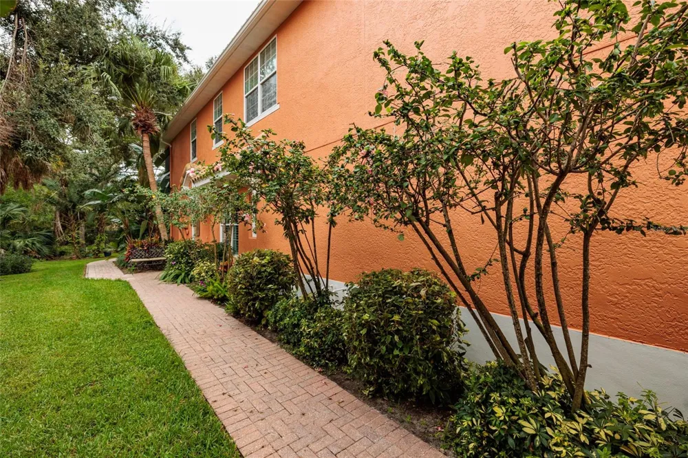 190 BANYAN BAY DRIVE St Petersburg, FL 33705