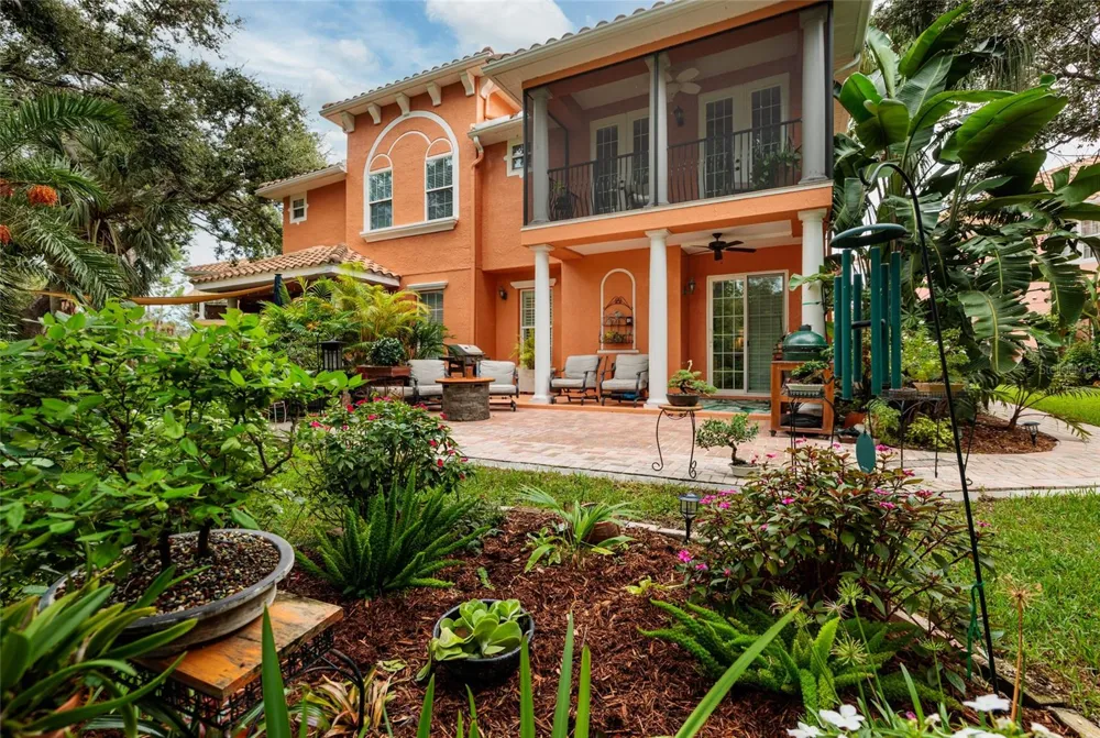 190 BANYAN BAY DRIVE St Petersburg, FL 33705