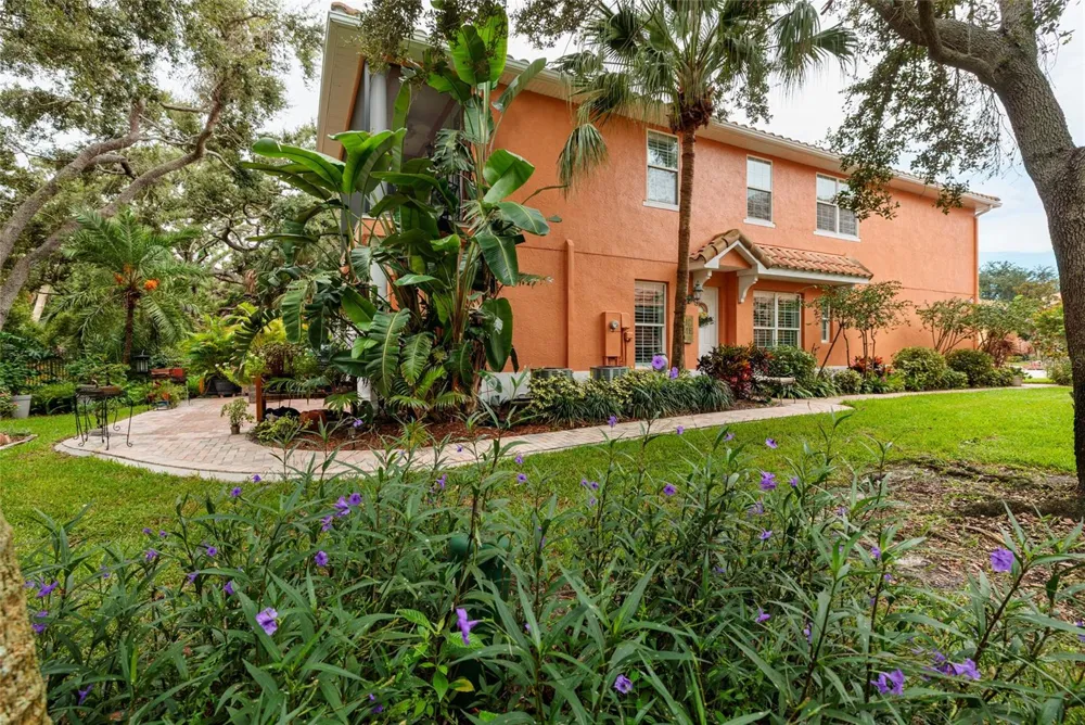 190 BANYAN BAY DRIVE St Petersburg, FL 33705