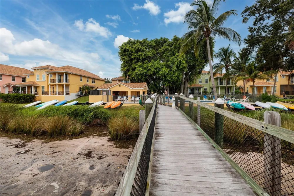 190 BANYAN BAY DRIVE St Petersburg, FL 33705