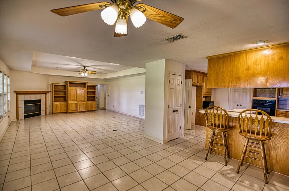 655 Farmers Road Brenham, TX 77833