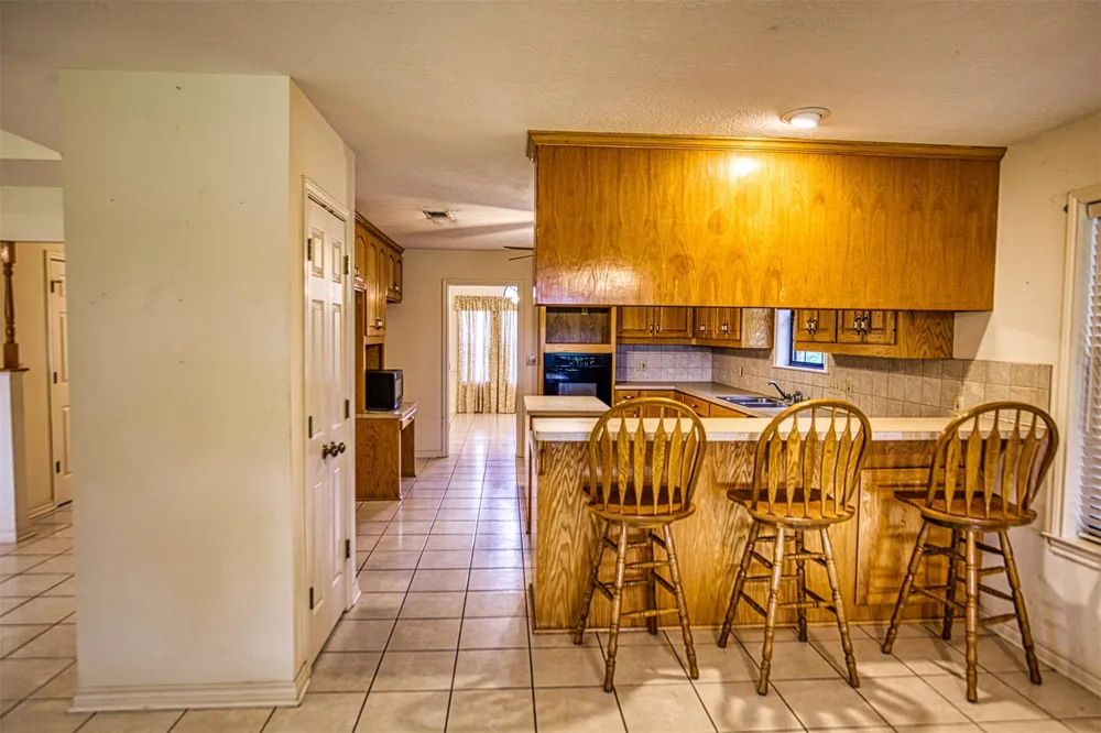 655 Farmers Road Brenham, TX 77833