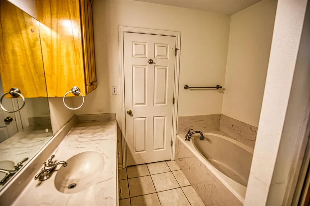 655 Farmers Road Brenham, TX 77833