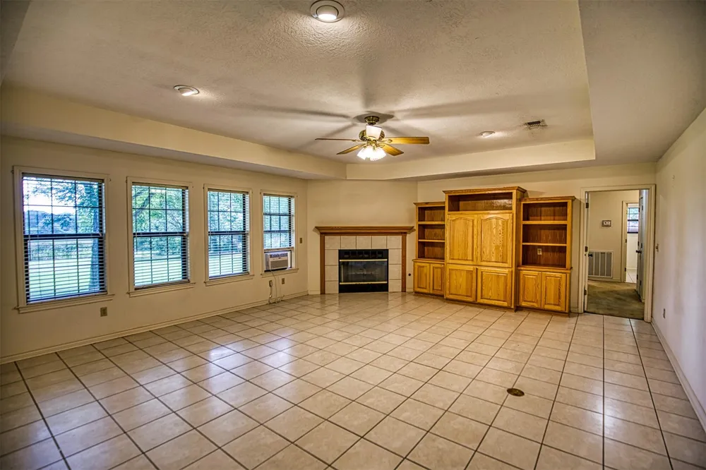 655 Farmers Road Brenham, TX 77833