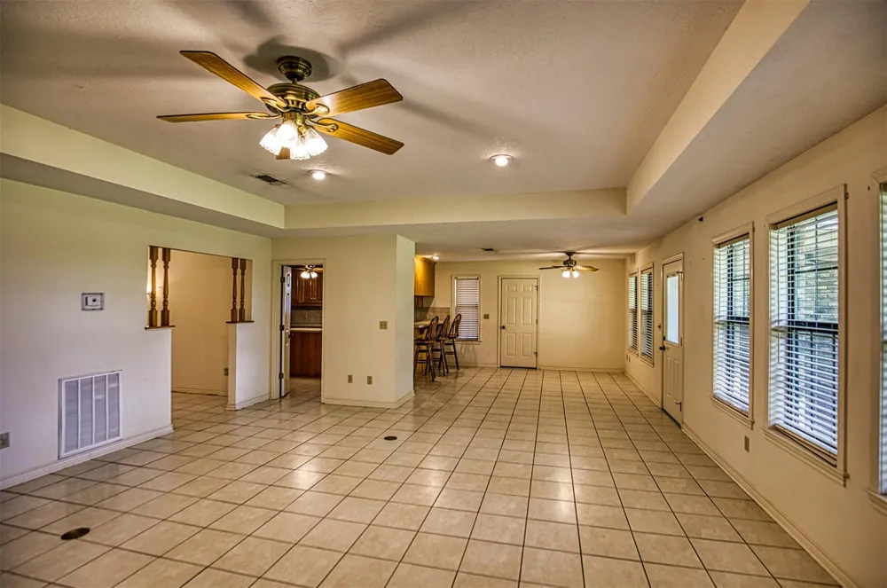 655 Farmers Road Brenham, TX 77833
