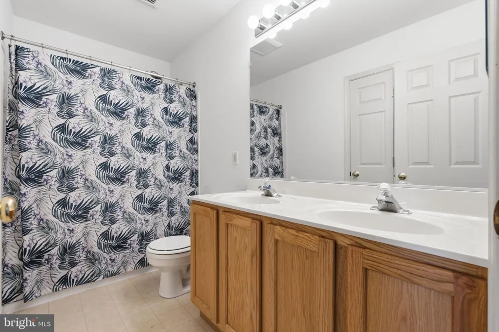 530 VAUGHN AVENUE Greensboro, MD 21639