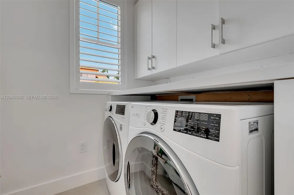 3406 Ponce De Leon Blvd Coral Gables, FL 33134