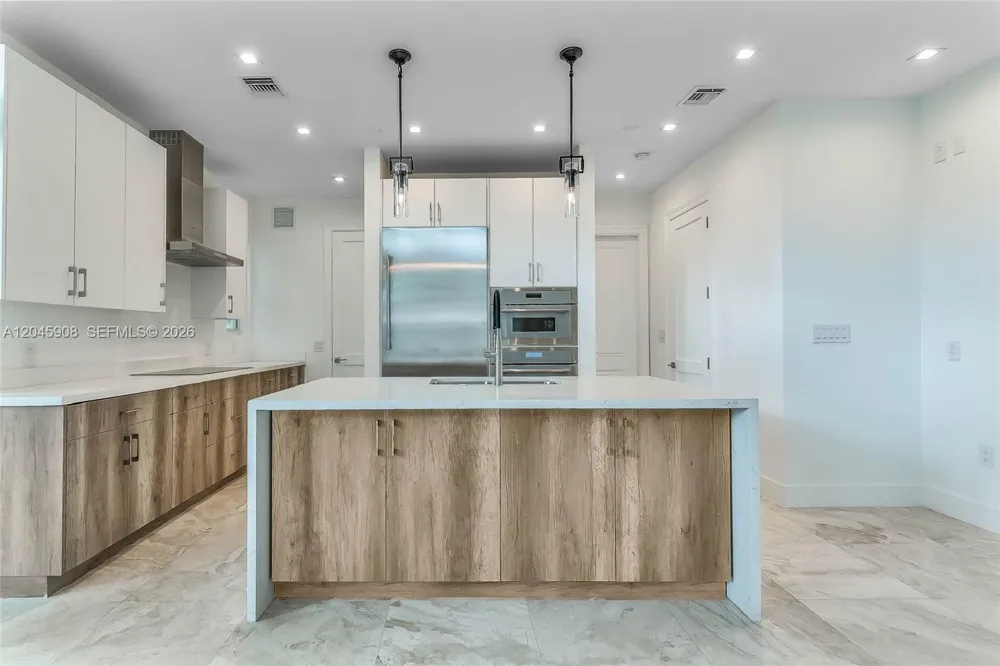 3406 Ponce De Leon Blvd Coral Gables, FL 33134