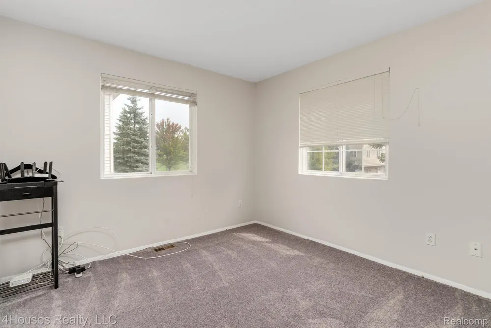 654 LYDIA LANE #48 Pontiac City, MI 48341