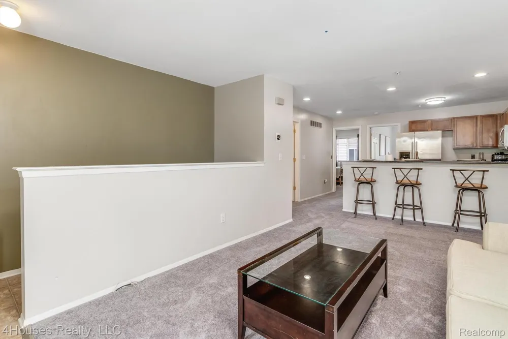 654 LYDIA LANE #48 Pontiac City, MI 48341