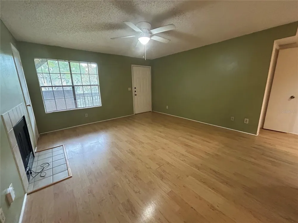 380 LAKEPOINTE DRIVE #202 Altamonte Springs, FL 32701