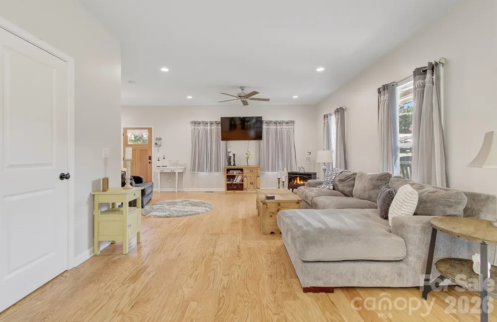 777 High Street Canton, NC 28716