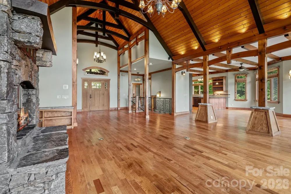 241 Glen Eagle Drive Waynesville, NC 28786