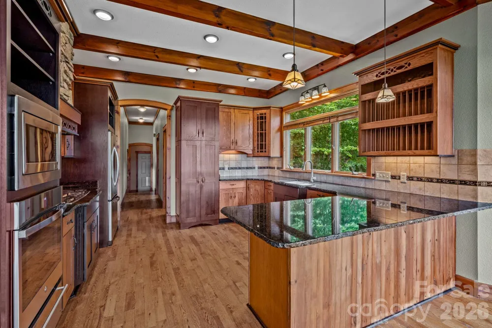 241 Glen Eagle Drive Waynesville, NC 28786