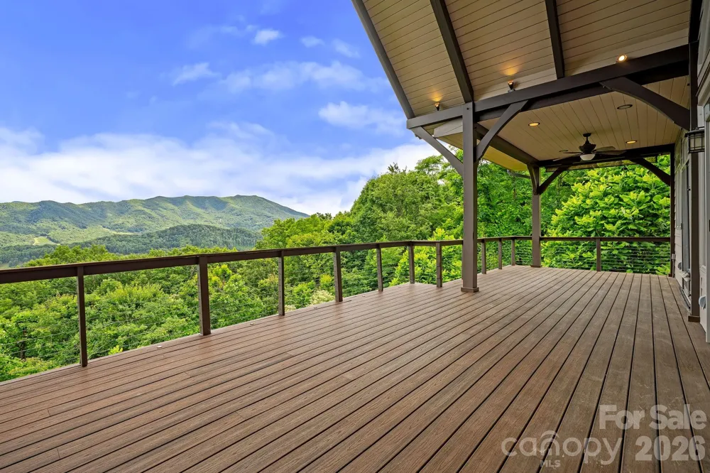241 Glen Eagle Drive Waynesville, NC 28786