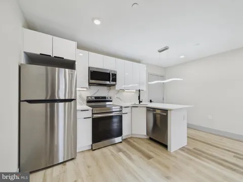 2328 2ND STREET #34