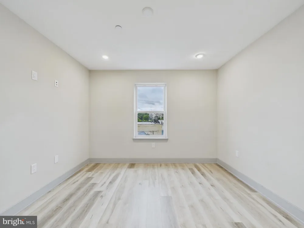 2328 2ND STREET #34 Philadelphia, PA 19133
