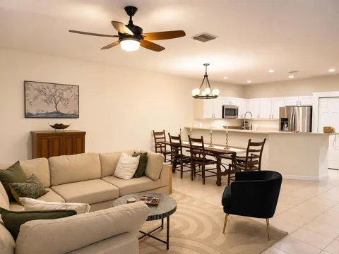 13428 Georgian Court